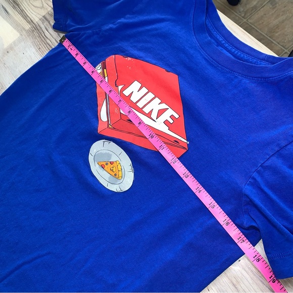 Boy’s Blue Nike Pizza Box T-Shirt - Picture 7 of 8